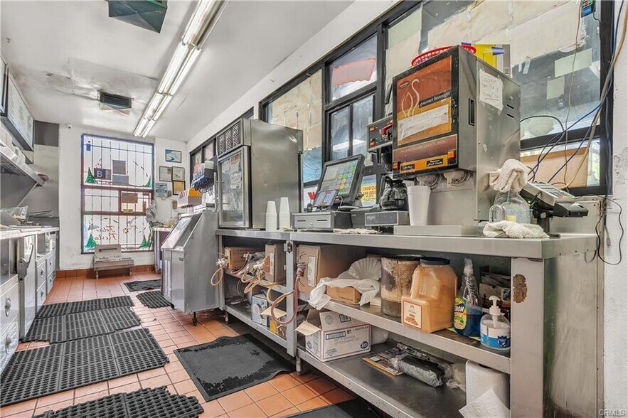 More Photos Of 4419 S Normandie Ave, Los Angeles General Retail For Sale