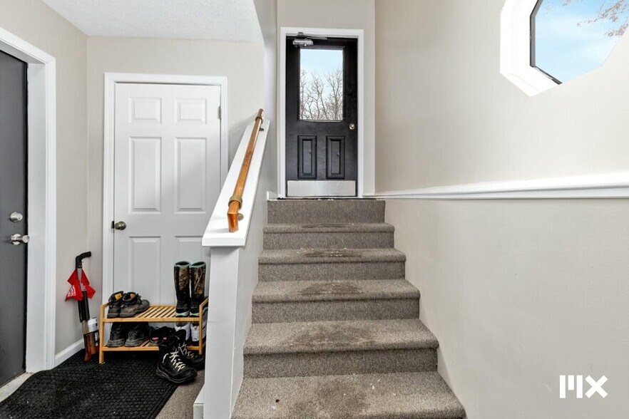 More Photos Of 2535 7th St, Shelbyville Apartments For Sale