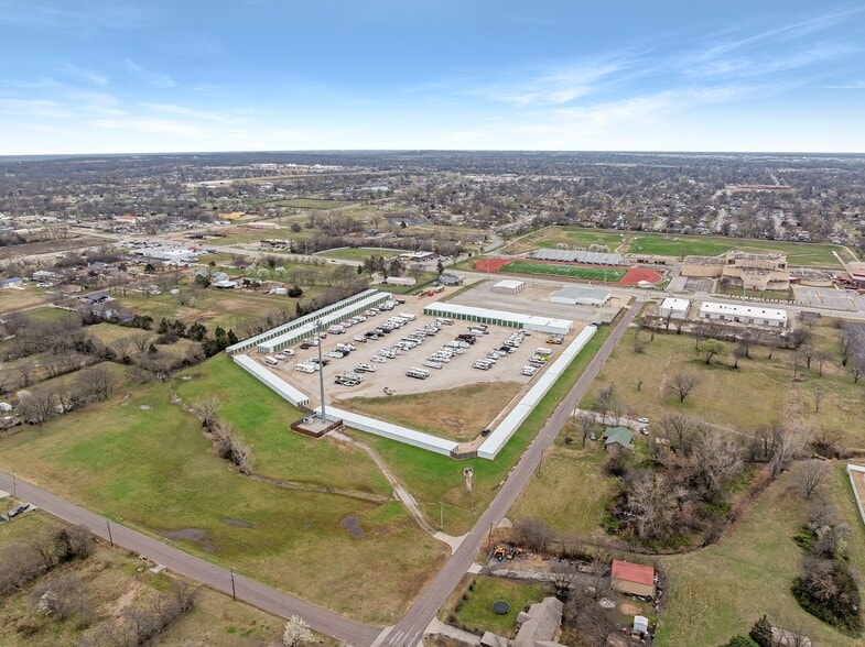 More Photos Of 12331 E 11th St, Tulsa Self Storage For Sale