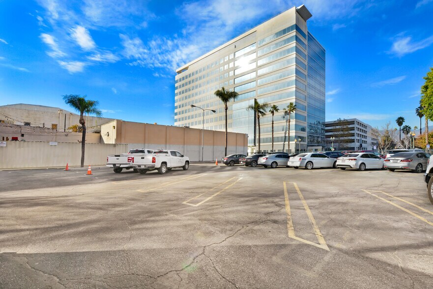More Photos Of 401 W 4th St, San Bernardino Bank For Sale