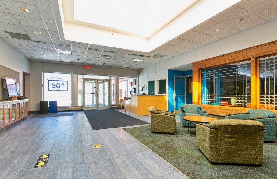 More Photos Of 260 Boardman Rd, Poughkeepsie Schools For Lease