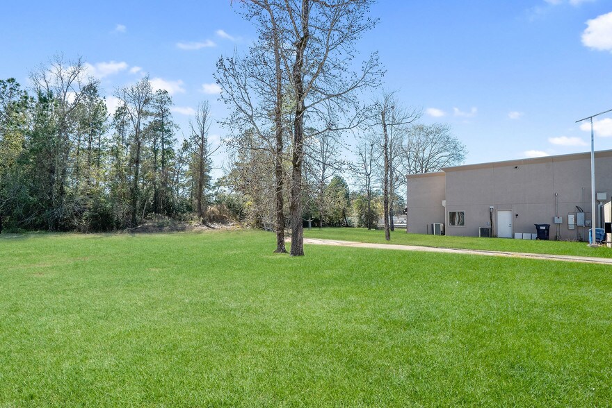 More Photos Of 7511 Fm 1488 Rd, Magnolia Office For Sale
