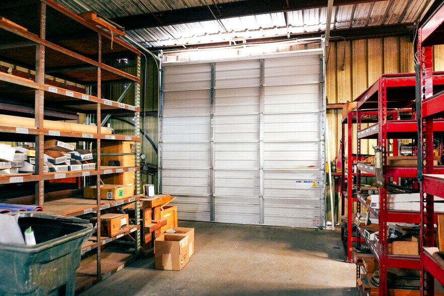 More Photos Of 6550 Leopard St, Corpus Christi Warehouse For Sale