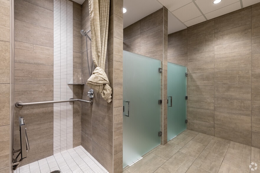 More Photos Of 3350 Peachtree Rd Ne, Atlanta Office For Lease