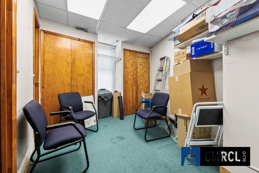 More Photos Of 131 Beverley, Brooklyn Flex For Lease