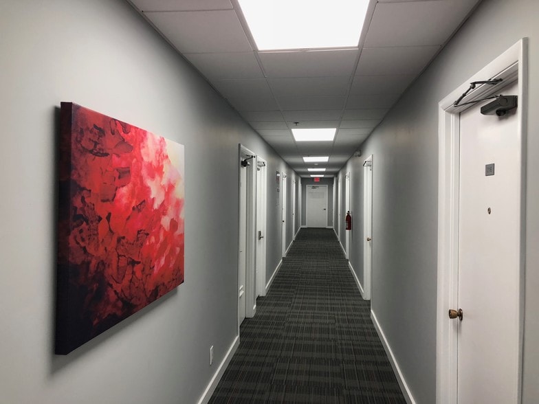 More Photos Of 1915-1919 NE 45th St, Fort Lauderdale Office For Lease