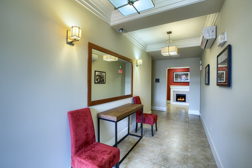 More Photos Of 3232 15th Ave W, Seattle Apartments For Sale
