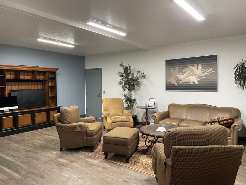 More Photos Of 5420 N Corrigan Rd, Otis Orchards Warehouse For Sale