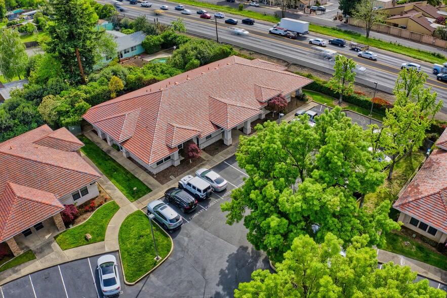 More Photos Of 471 Century Park Dr, Yuba City Office For Sale