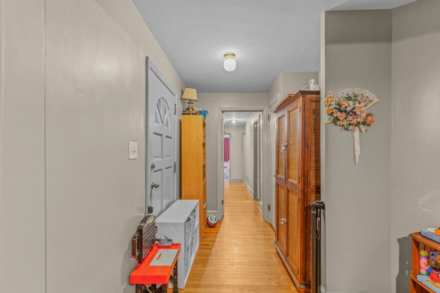 More Photos Of 2331 Congressman W L Dickinson dr, Montgomery Self Storage For Sale