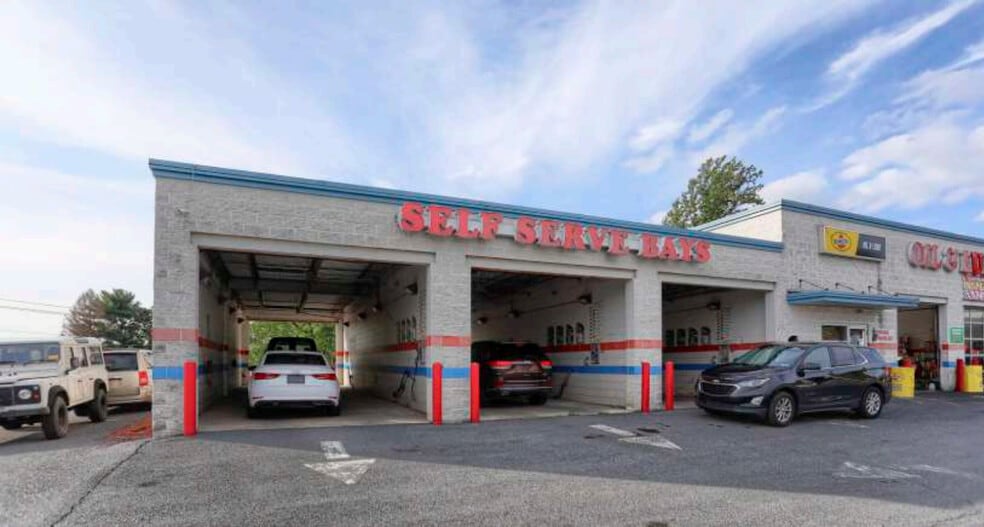 Primary Photo Of 3602-3698 Walnut St, Harrisburg Carwash For Sale