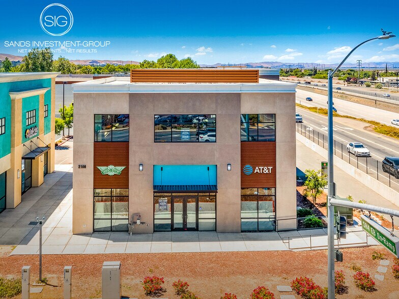 More Photos Of 2108 Railroad Ave, Pittsburg Storefront Retail Office For Lease