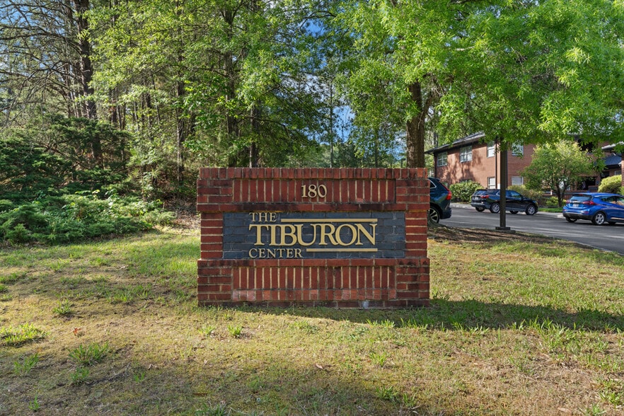 More Photos Of 180 Providence Rd, Chapel Hill Medical For Lease
