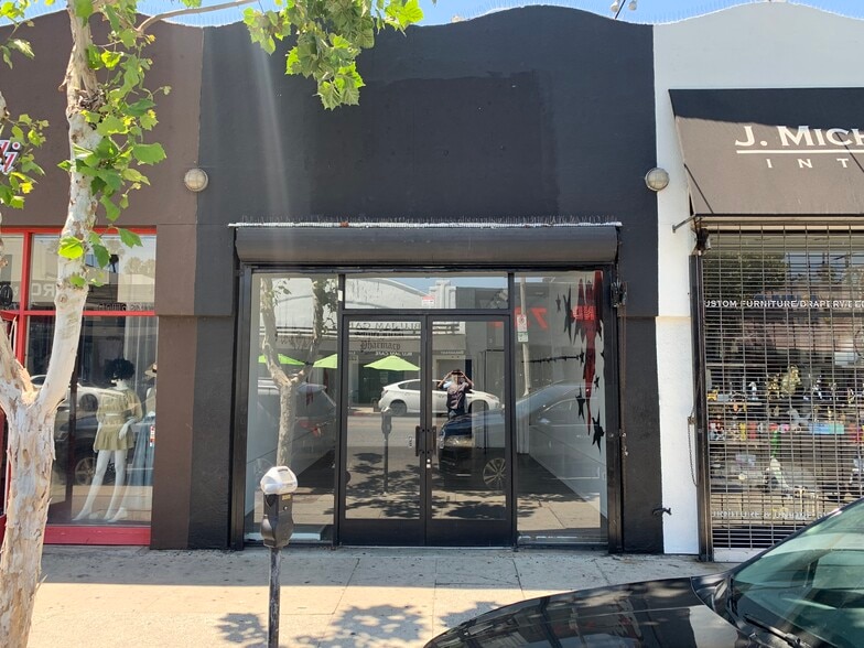 Primary Photo Of 7368-7374 Melrose Ave, Los Angeles Storefront For Lease