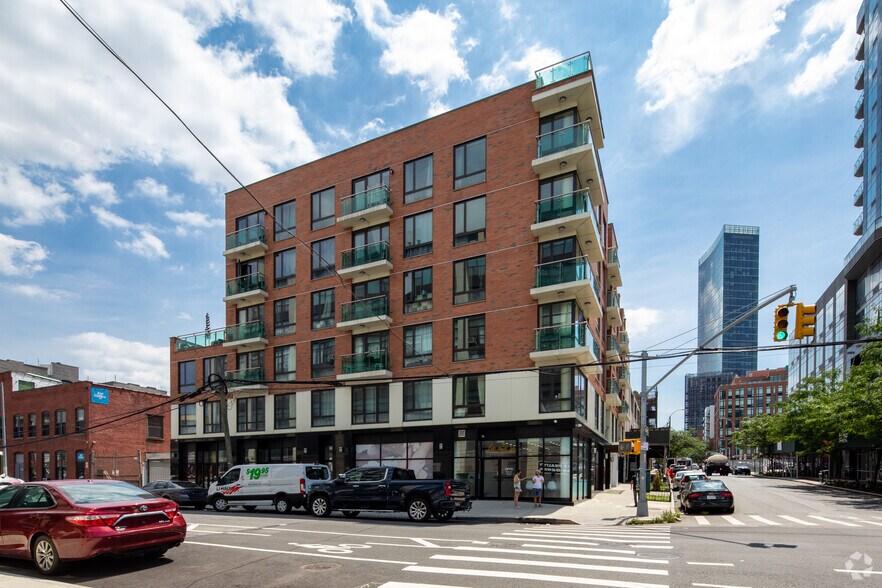 More Photos Of 2301 41st Ave, Long Island City Apartments For Lease