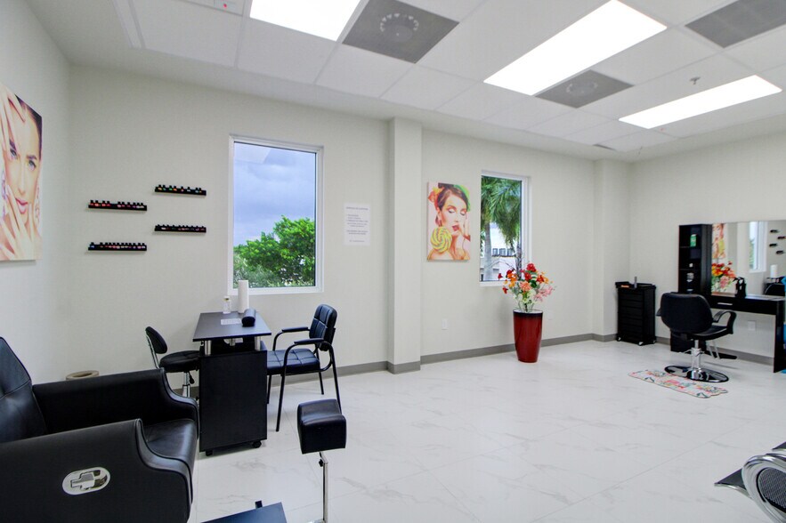 More Photos Of 304 N Krome Ave, Homestead Medical For Lease