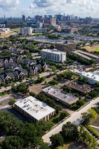 More Photos Of 1325 La Concha Ln, Houston Land For Sale