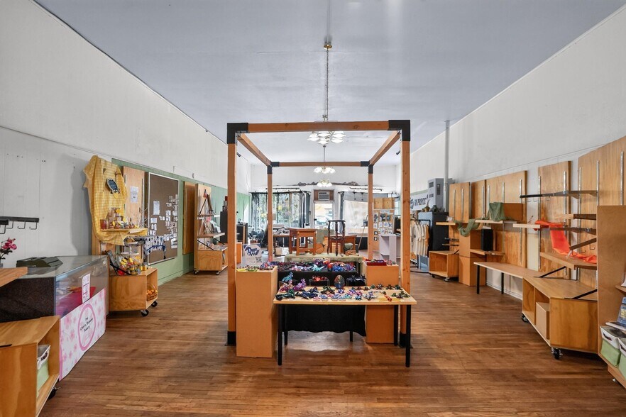 More Photos Of 609 Main St, Walsenburg Storefront Retail Office For Sale