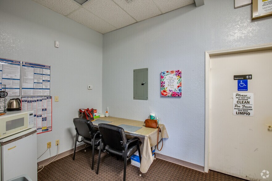 More Photos Of 2520 S Eastern Ave, Las Vegas Freestanding For Sale