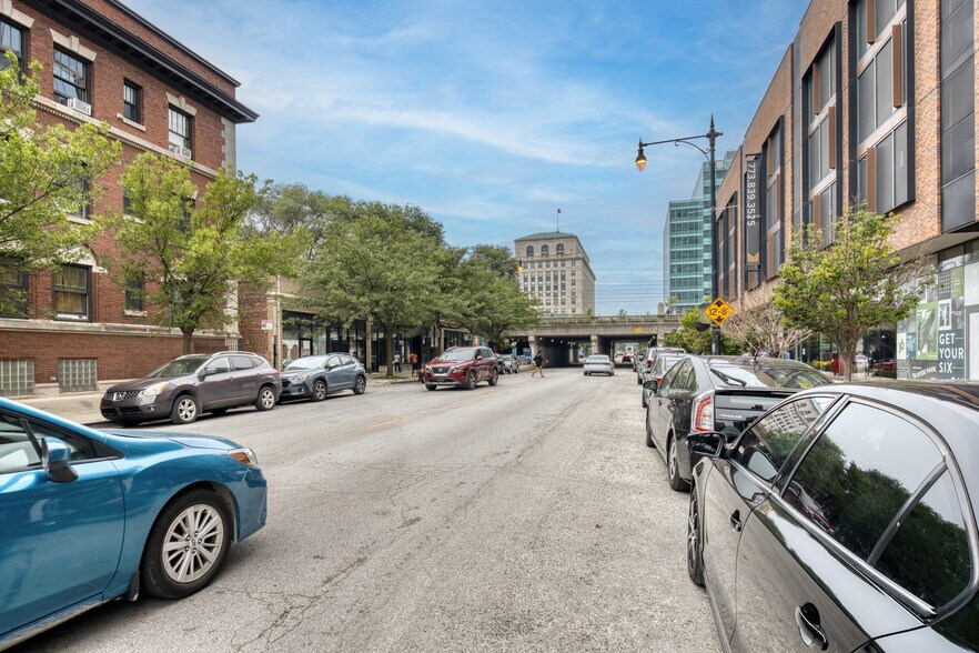 More Photos Of 1601-1613 E 53rd St, Chicago Storefront For Lease