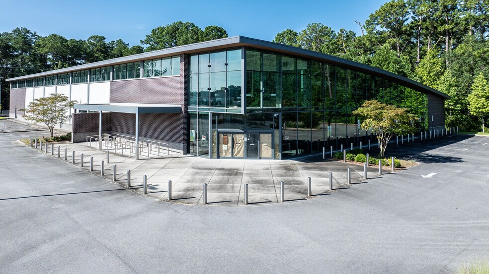 More Photos Of 553 W US 70 Hwy, Havelock Freestanding For Lease