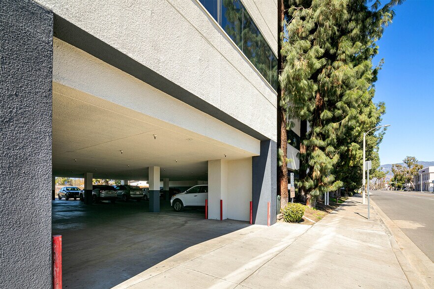 More Photos Of 600 N Arrowhead Ave, San Bernardino Office For Sale