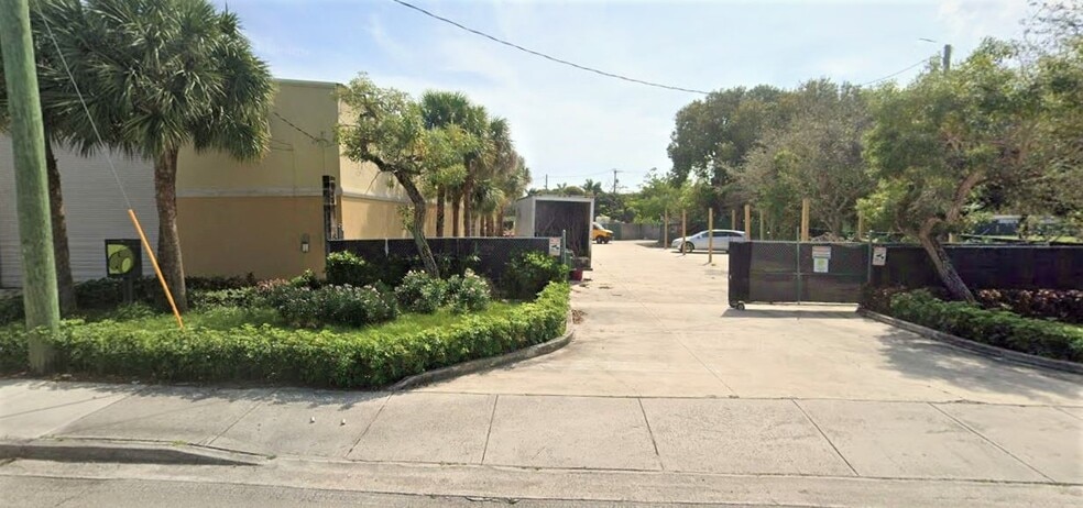 More Photos Of 1000 Lake Ida Rd, Delray Beach Warehouse For Sale