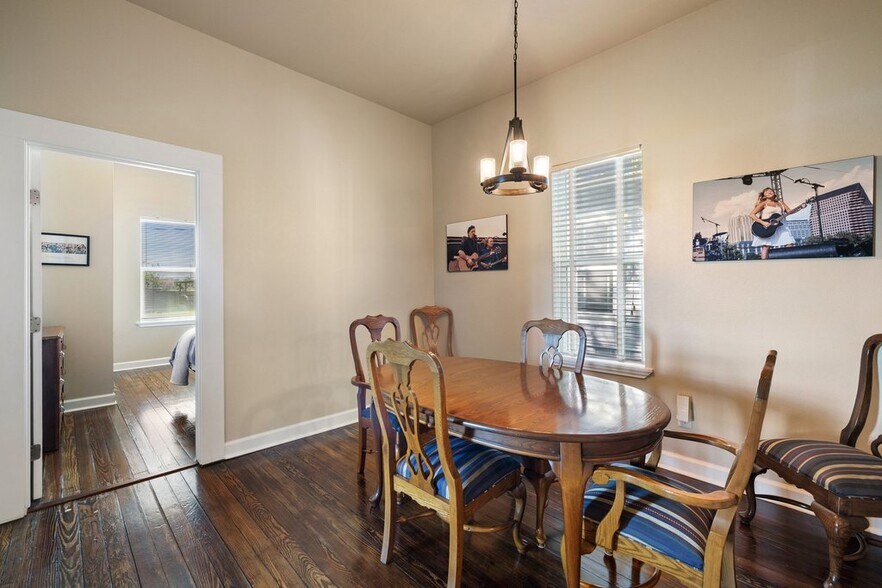 More Photos Of 314 W 3rd St, Taylor Multifamily For Sale