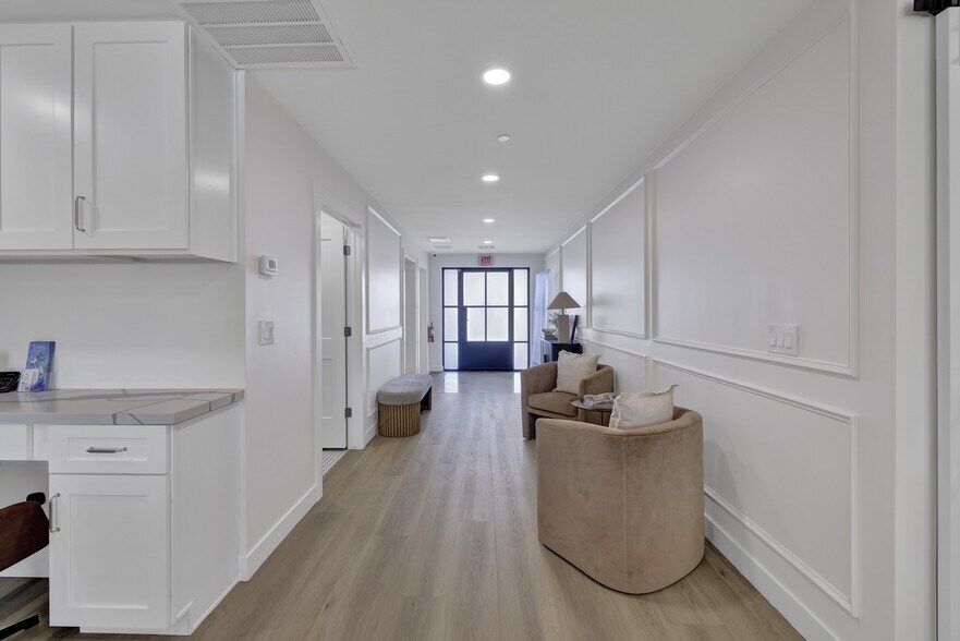 More Photos Of 10865 E Sahuaro Dr, Scottsdale Assisted Living For Sale