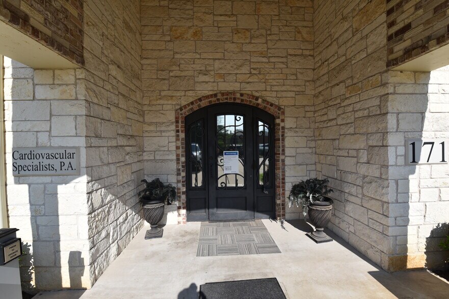 More Photos Of 3315 Unicorn Lake Blvd, Denton Medical For Lease