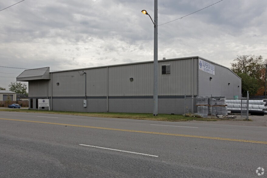 More Photos Of 6107 Centennial Blvd, Nashville Warehouse For Lease