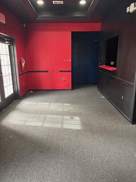 More Photos Of 9366 Balm Riverview Rd, Riverview Medical For Lease