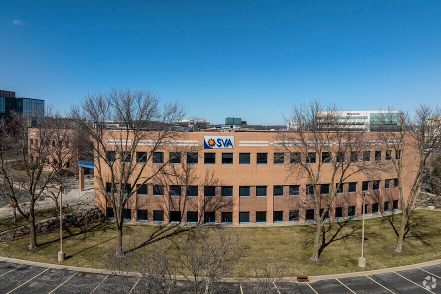 More Photos Of 1221 John Q Hammons Dr, Madison Office For Lease