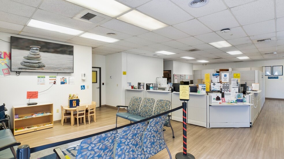 More Photos Of 3055 W Ramsey St, Banning Medical For Lease
