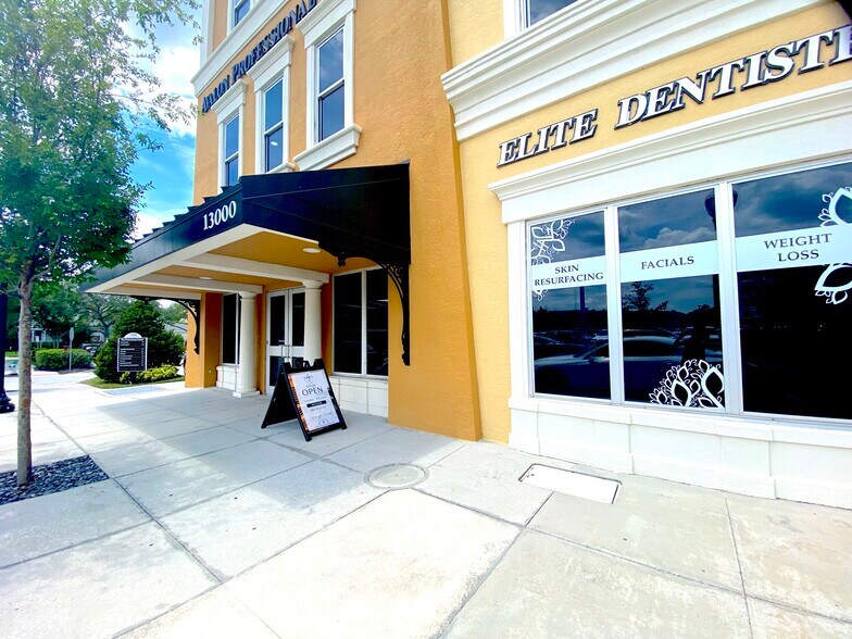 More Photos Of 3801 Avalon Park East Blvd, Orlando Unknown For Lease