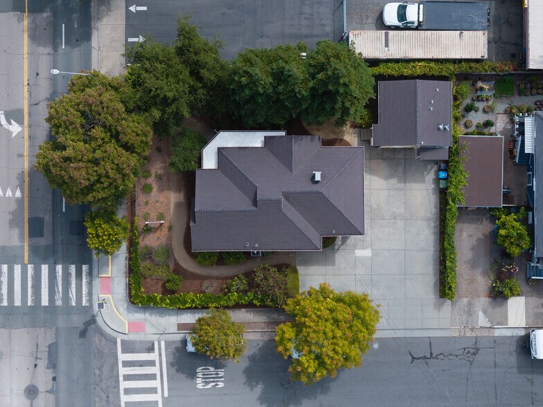 More Photos Of 531 1/2 E Washington St, Petaluma Office For Sale