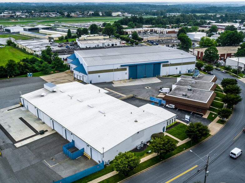 More Photos Of 7660-7680 Airpark Rd, Gaithersburg Light Distribution For Lease