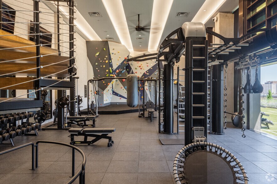 More Photos Of 140 W 10th Ave, Denver Multifamily For Sale