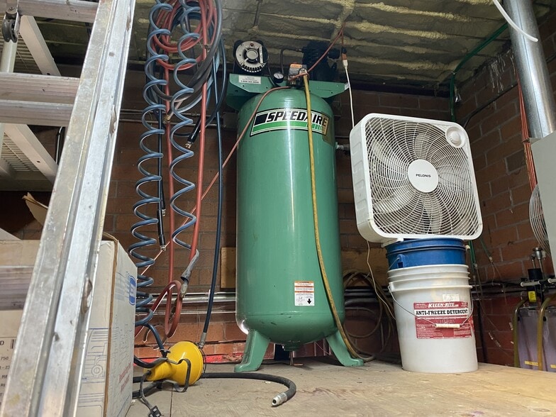 More Photos Of 390 Pratt St, Longmont Carwash For Sale