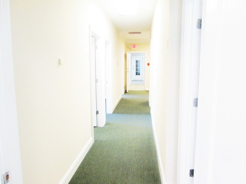 More Photos Of 4080 McGinnis Ferry Rd, Alpharetta Office For Lease