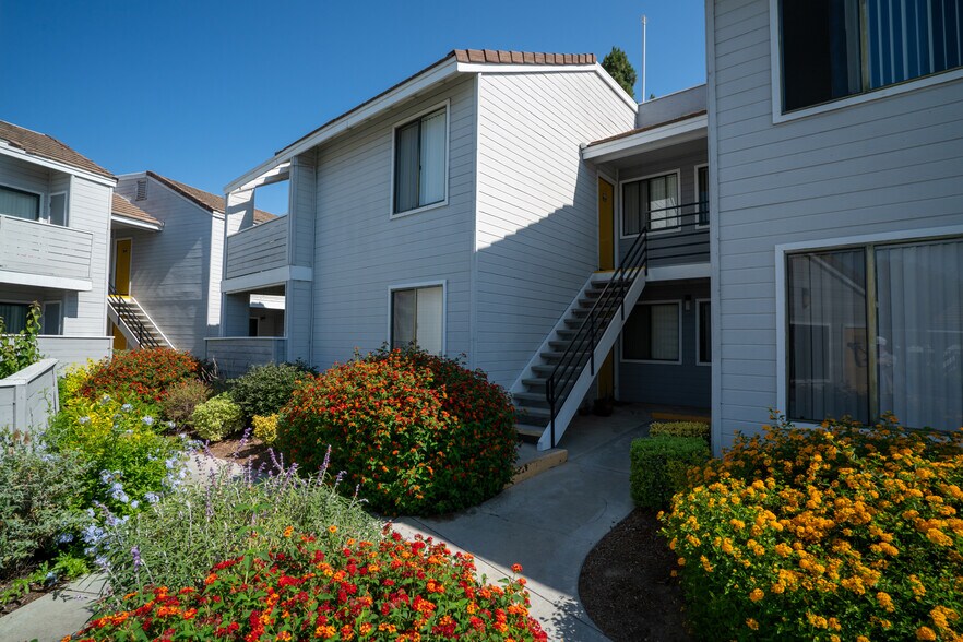 More Photos Of 140 S Highland Ave, Placentia Apartments For Sale