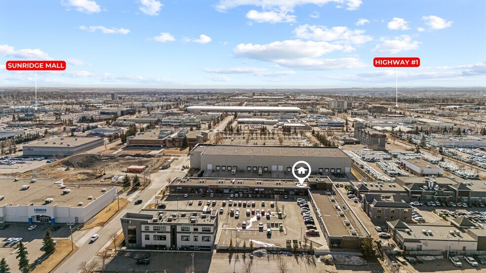 More Photos Of 3131 27th St NE, Calgary Storefront For Sale