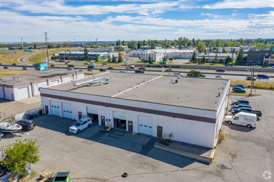 More Photos Of 320 65th Ave SE, Calgary Service For Lease