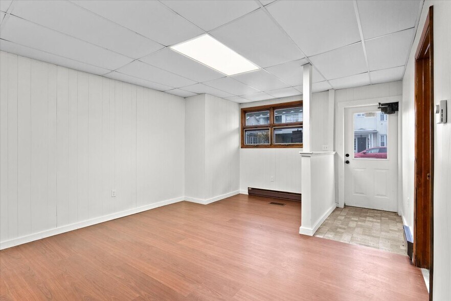 More Photos Of 622 E Market St, Scranton Office Residential For Sale