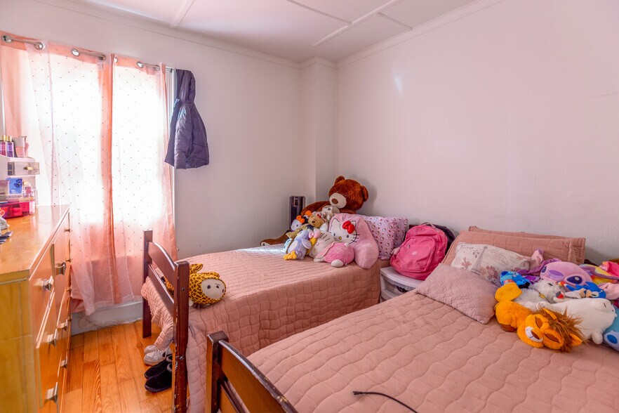 More Photos Of 211 Court St, Plymouth Apartments For Sale