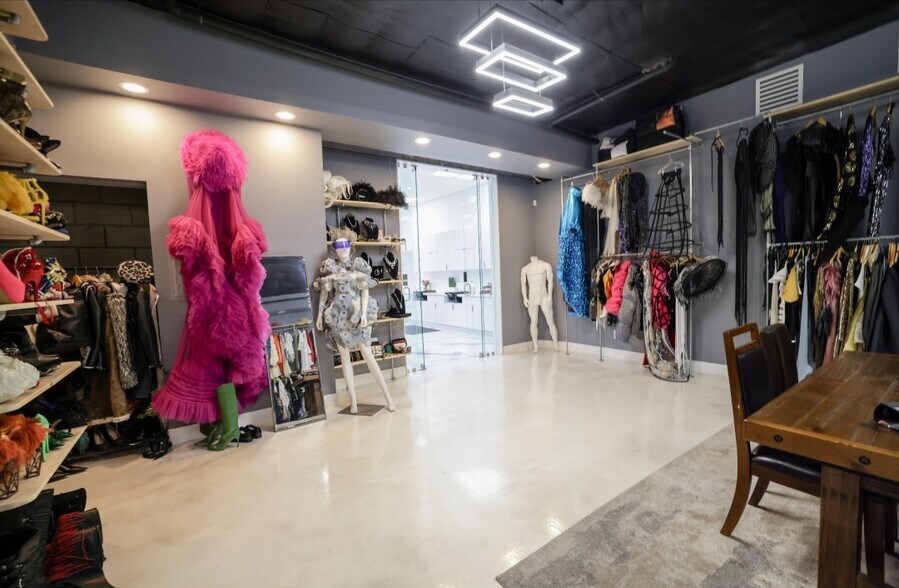 More Photos Of , North Hollywood Unknown For Sale