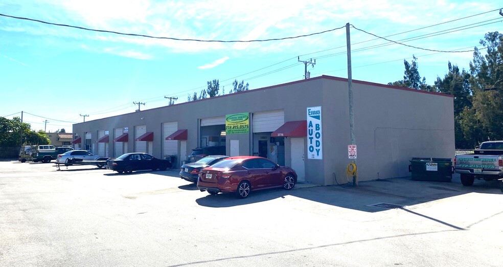More Photos Of 3700-3758 SE Dixie Hwy, Stuart General Retail For Lease