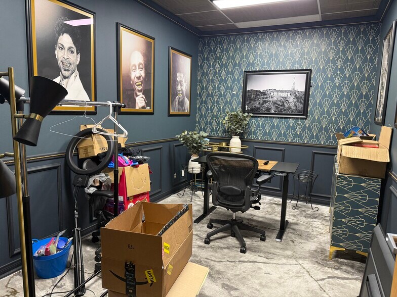 More Photos Of 12987-12999 Arroyo St, San Fernando Warehouse For Lease