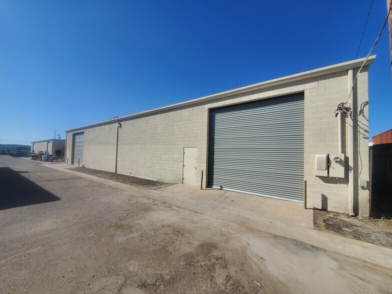 More Photos Of 3106 W Lincoln St, Phoenix Warehouse For Lease