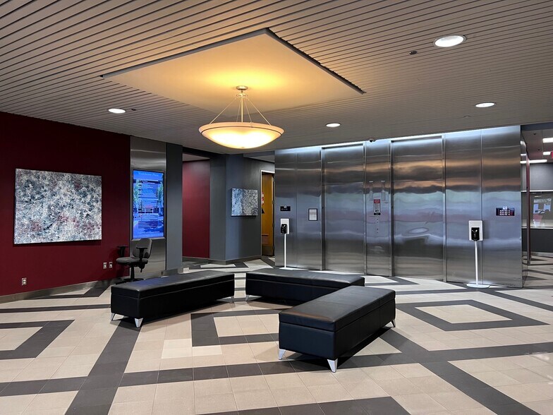 More Photos Of 1800 30th St, Bakersfield Office For Lease